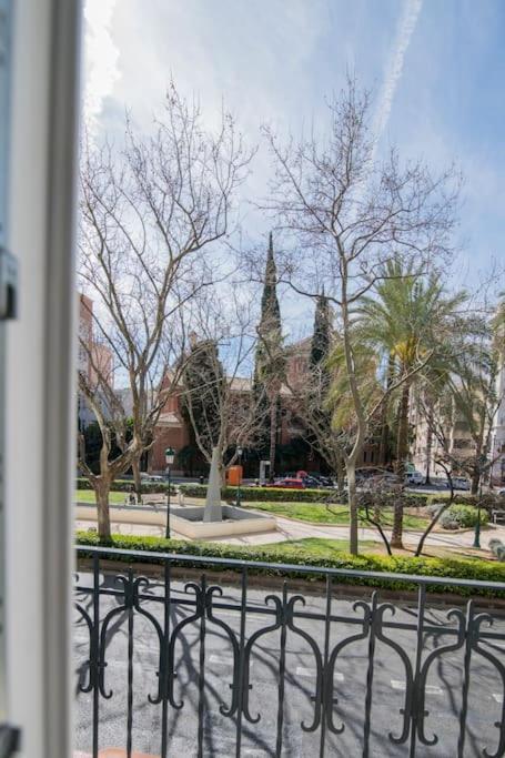 Piso con encanto a 3 minutos del centro histórico. Valencia Exterior foto